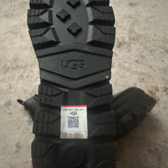 UGG SIDNEE BLACK WATERPROOF LEATHER COMBAT SHORT BOOTS SIZE US 8 WOMEN - Picture 10 of 10